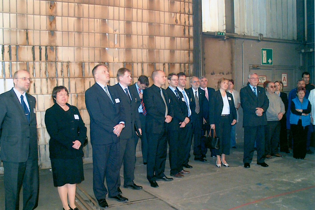 2007. április 27.- Elkelt a gyár. Dolgozói gyűlés, már az új vezetéssel - Fotó: Bathó László